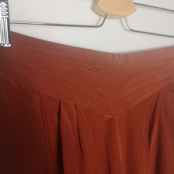 100% silk high wist auburn Capri skirt - Picture 5 of 10